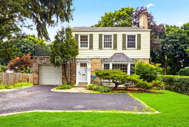 Building Photo - 313 Ridge Rd