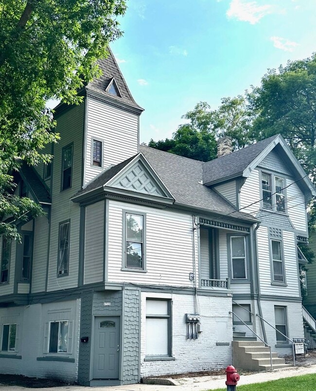 Photo - 2500 N Bartlett Ave Unidad 1704