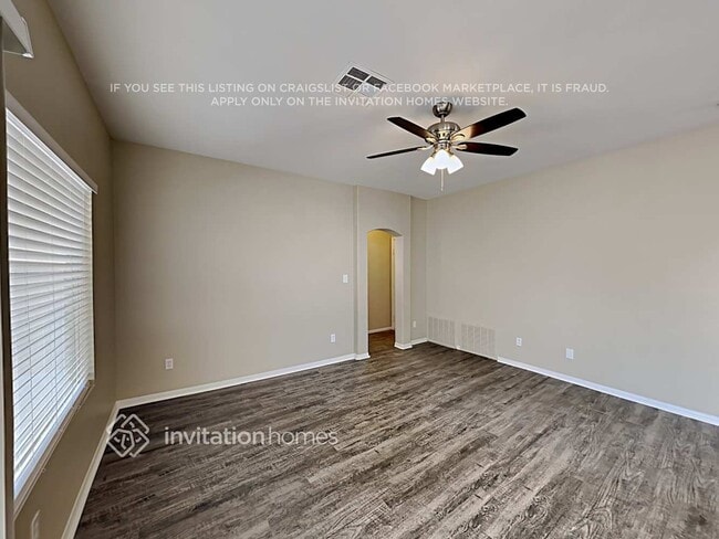 Photo - 5725 Pebble Rock Dr