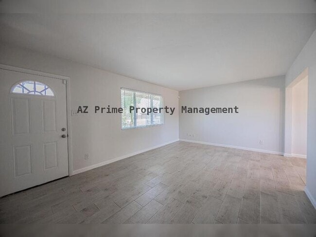 Photo - 6637 E Wilshire Dr