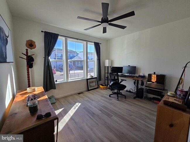 Photo - 609 Clover Ln