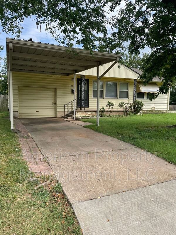 Photo - 1803 N New Haven Ave