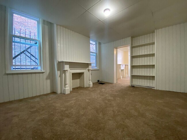 Photo - Amazing Two Bedroom in Oakland with a Back Porch - A Perfect Univ. of Pitt Location! Call Today! Unit 3610 #1