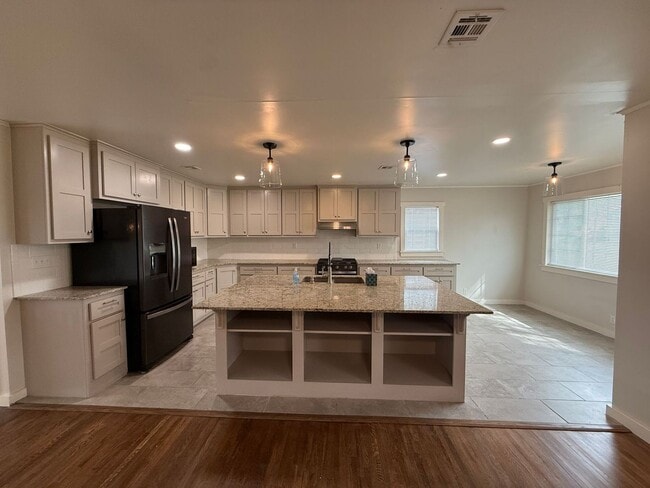 Photo - Welcome to your new charming 3-bedroom, 1.5-bath home in Broken Arrow close to Main Street!