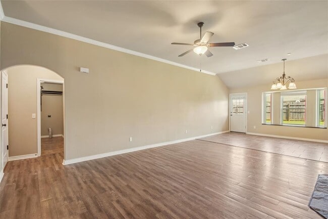 Photo - 3913 Caraway Ln