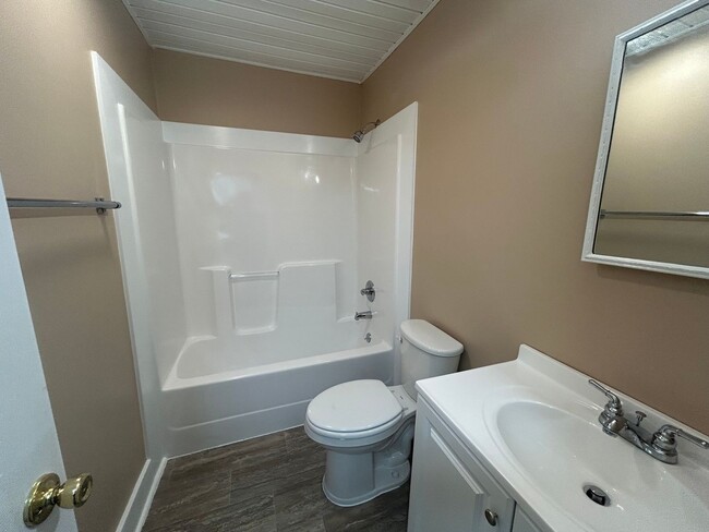 Photo - Washington Square Apartments #21 Unidad 021