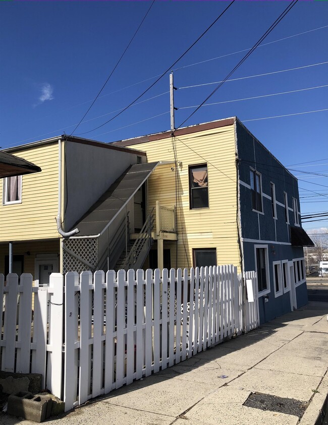 Photo - 7208 Tonnelle Ave Unit 2