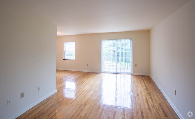 2BR, 2BA
