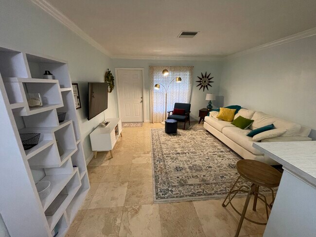 Photo - 3215 NE 15th St Unit 204