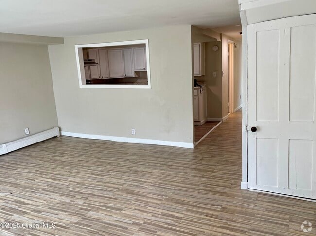 Building Photo - 59 Bradford St Rental