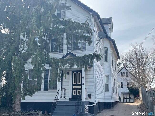 Building Photo - 40 Exchange St Unit 2