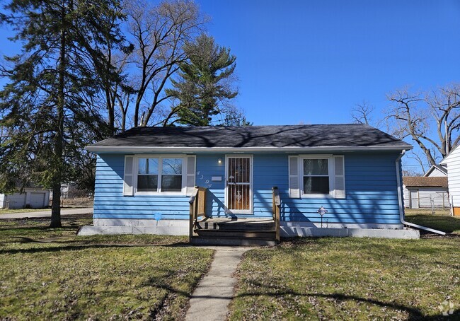 Building Photo - 4394 Carolina St Rental