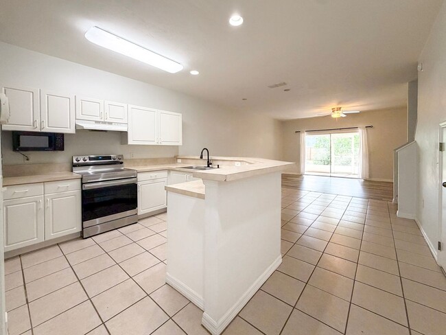Photo - 2BR/2.5BA Condo in The Greens @ West End - available now!