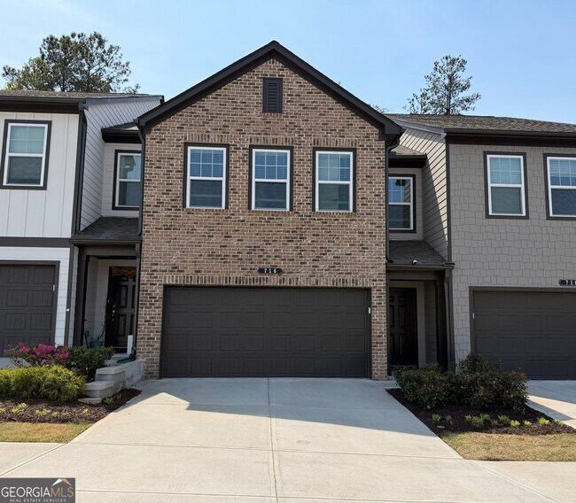 Photo - 716 Vallin St