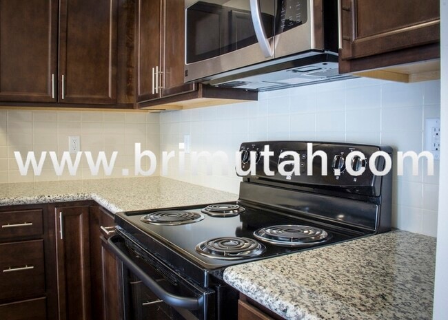 Photo - 3225 S 900 E