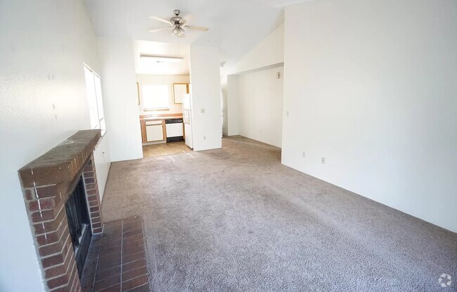 Building Photo - 364 S Estes St Rental