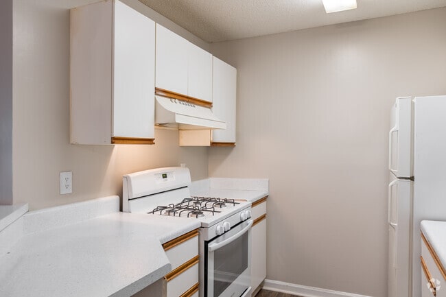 3BR, 2BA - 1,237SF