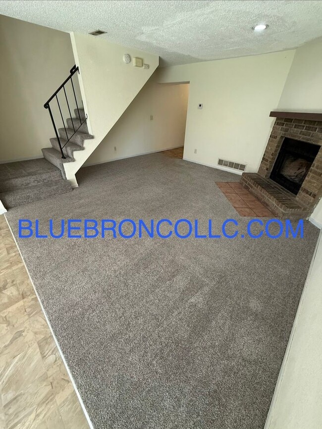 Photo - Spacious 2 Bedroom unit for a great price!