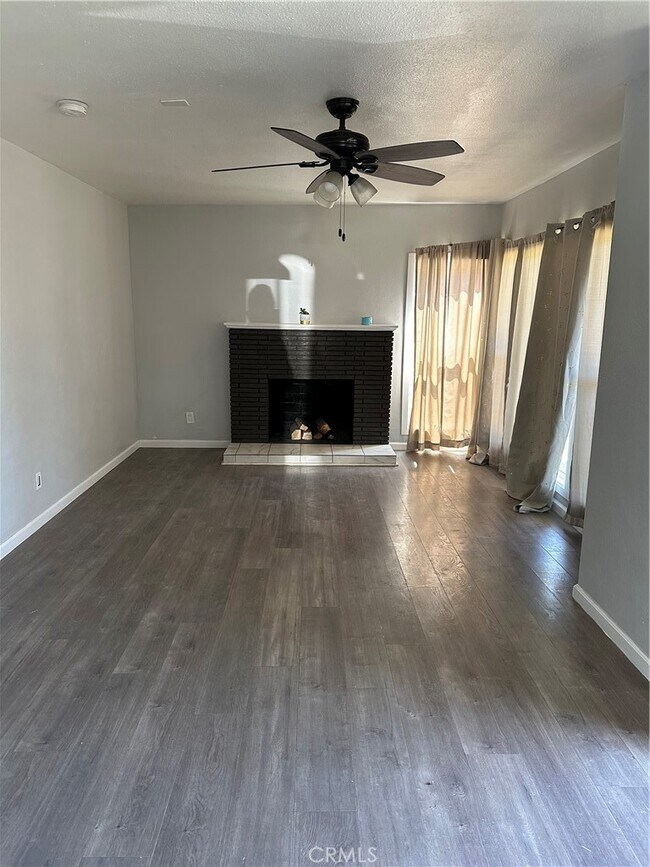 Photo - 45122 Redwood Ave Condo