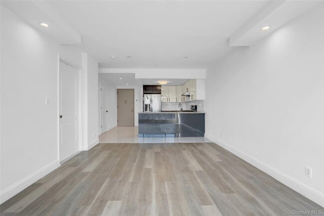 Photo - 4516 83rd St Unit W8A