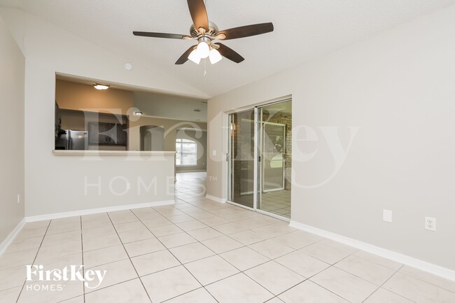 Photo - 662 Armadillo Dr