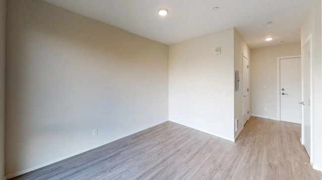 Photo - Move In Your Way: $250 Gift Card + Choice of Essentials! Unidad 411