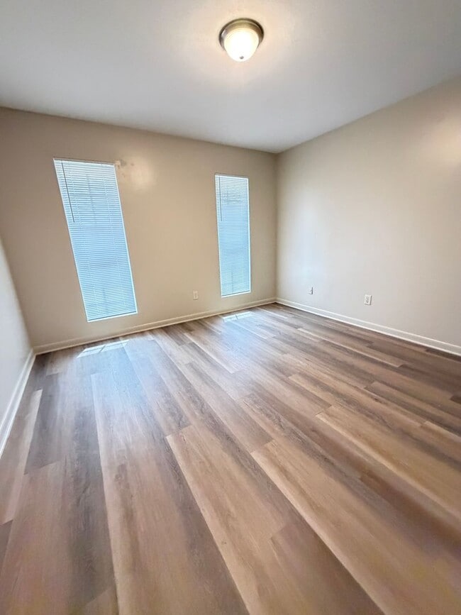 106 Cantal Dr Unit C