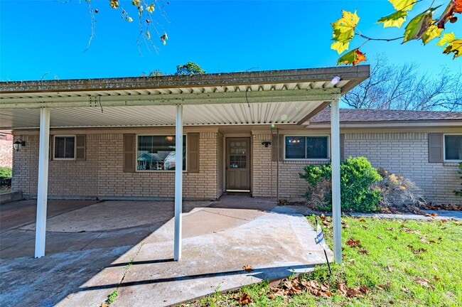 Photo - 1126 10th St