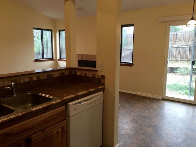 Photo - 6460 Mohican Dr
