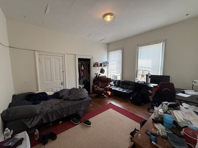 Photo - 1114 King St