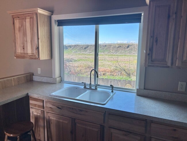 Photo - 5918 S Frontage Rd Unit #3