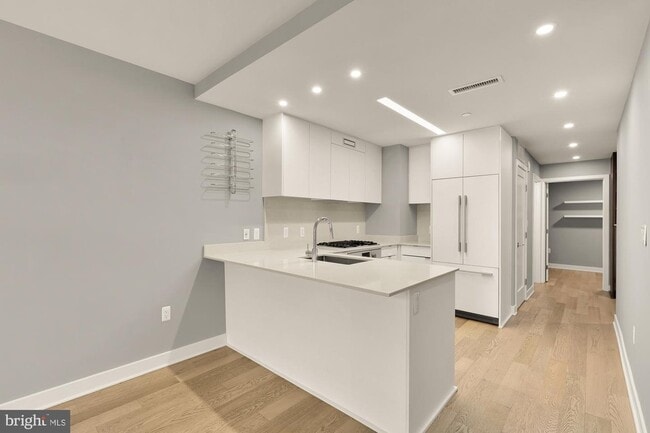 Photo - 37 L St SE Unit 301