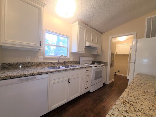 Photo - 5414 Five Oaks Dr