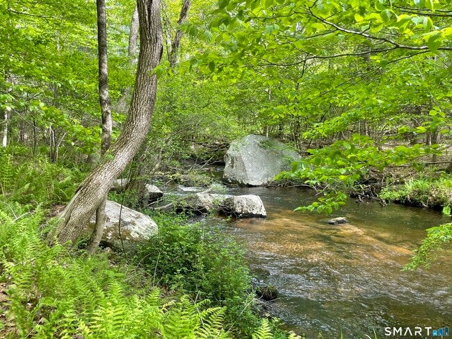 Photo - 79 Owens Ln