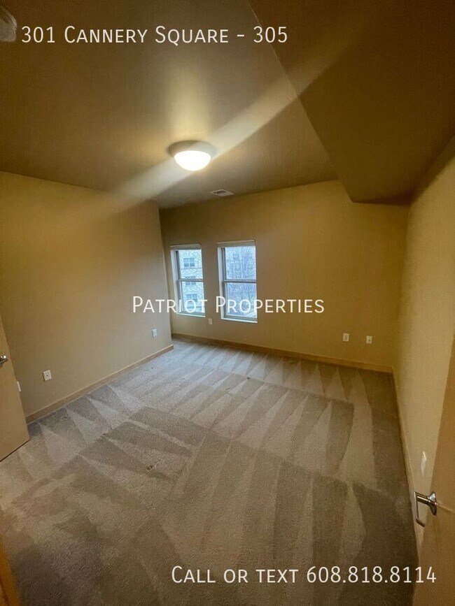 Photo - 301 Cannery Square Unit 305