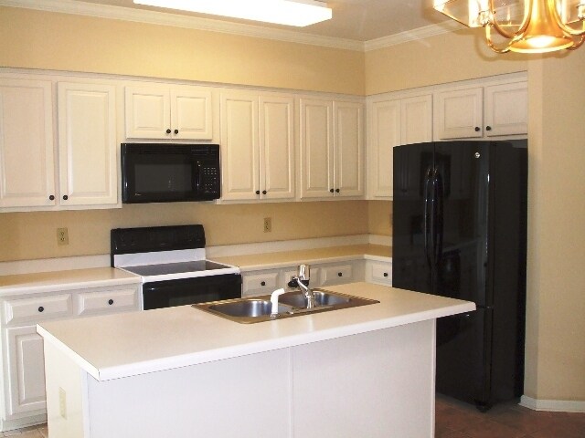 Photo - 2562 Oakwood Trce