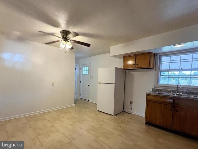 Photo - 2325 Wilson Blvd
