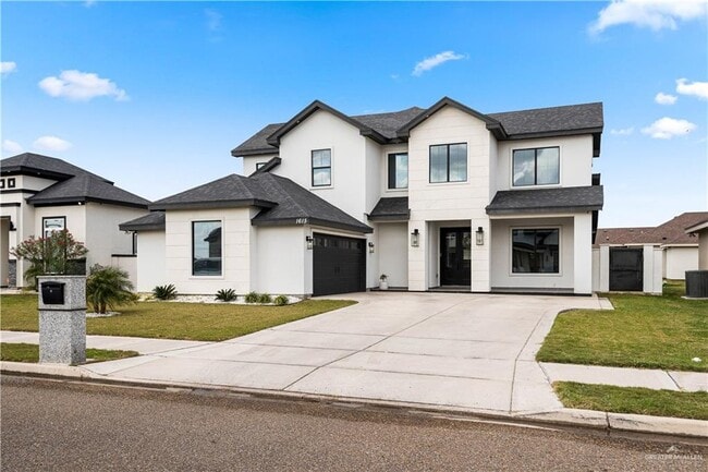 Building Photo - 23 Lago Delton