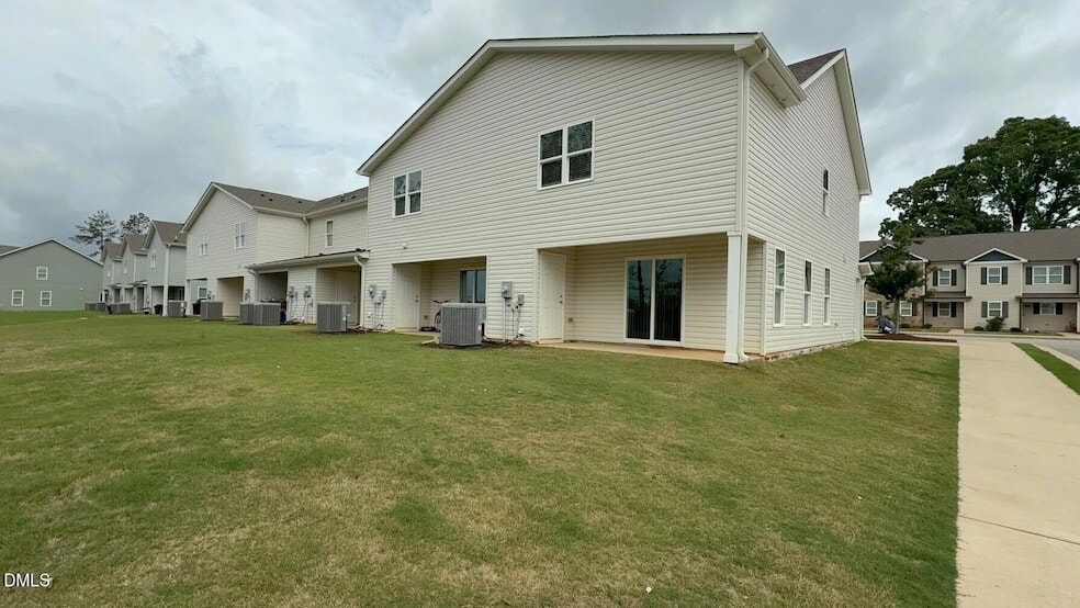 Photo - 1055 Peony Ln