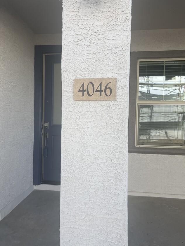 Front of Townhome - 4046 E Amoroso Dr (Gilbert, AZ)