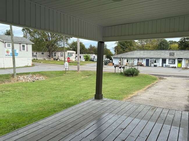 Photo - 703 Gray Station Rd