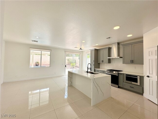 Photo - 283 Crooked Tree Dr