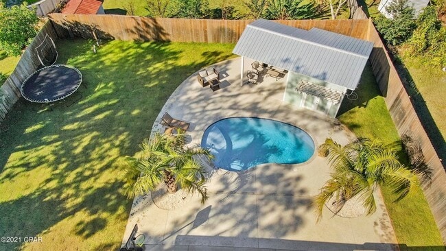 Photo - 2916 Laurie Ave