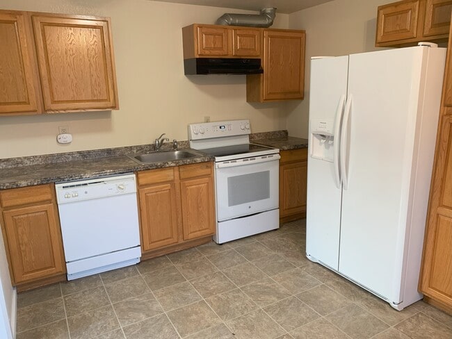 Photo - 2735 Hefner Ave Casa