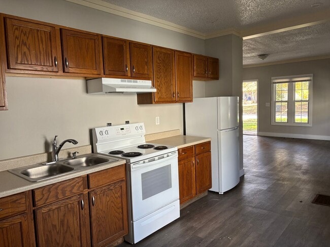 Photo - Charming 3-Bedroom Home Near the Park – Pe...