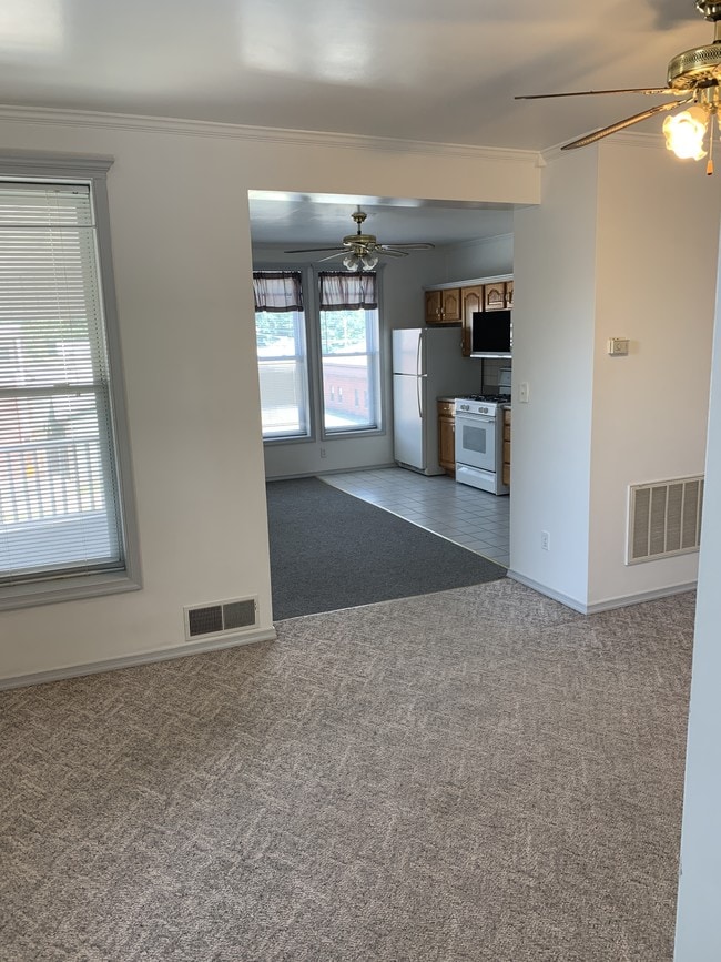 Kitchen & Living - 516 S 12th St Unit 518 South 12th St