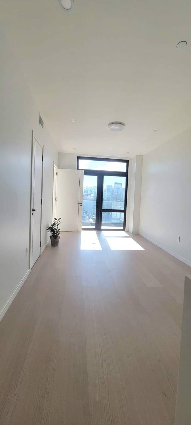 Photo - 11-52-52 44th Dr