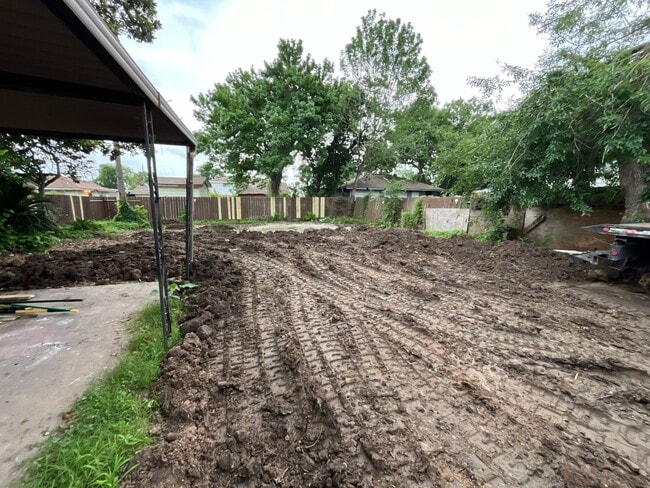 Photo - 2102 Jones Rd