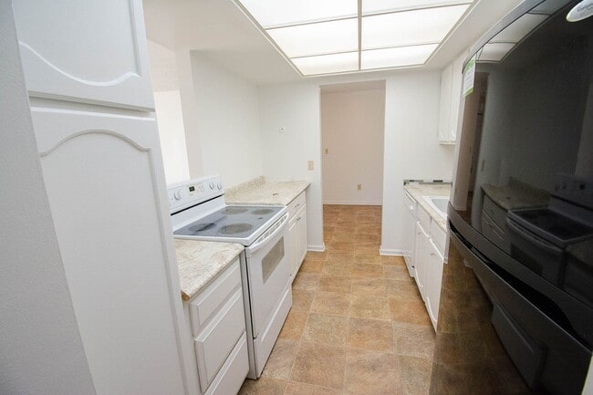 Photo - 1905 26th Ave NW