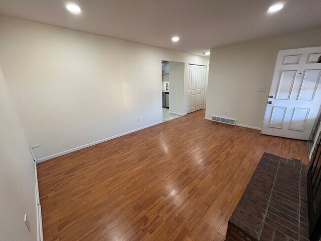 Photo - $500 Move in Special - Spacious 4 bed 2 ba...